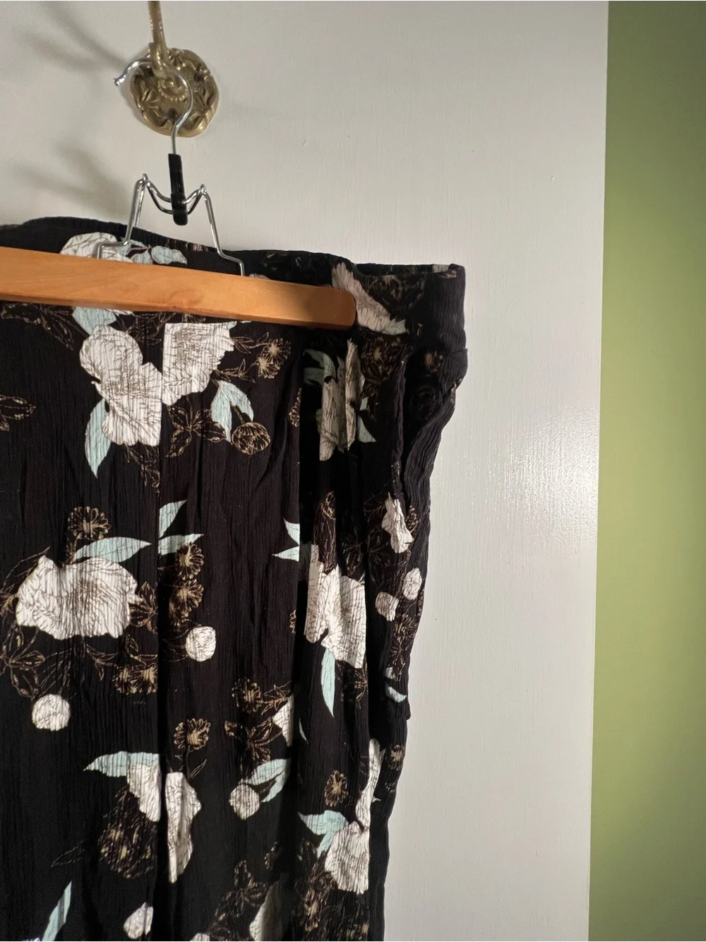 Torrid Women’s Plus Size 2X Wide Leg Pant Black Teal White Gray Floral High Rise
